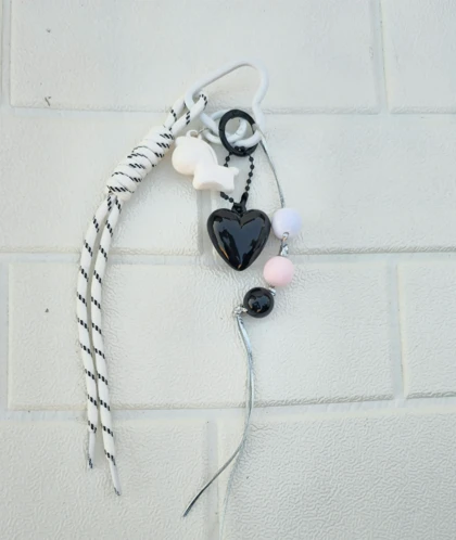 چارم کیف مدل هارت بلک (Heart Black Charm)