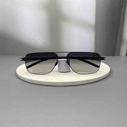 عینک آفتابی آیس برلین با فریم تیتانیوم و لنز پلی‌کربنات UV400 نشکن ic! berlin Original