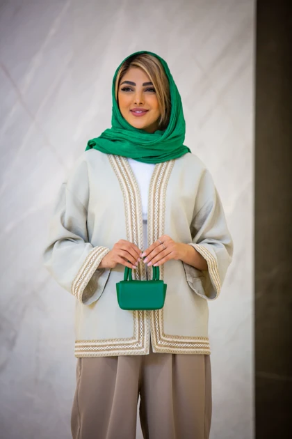 مانتو کرسپو کتی خرجکار کنفی