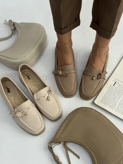 کالج بغل پاپیون 2459