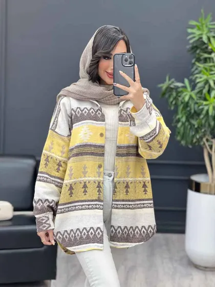شکت طرحدار دکمه چوبی
