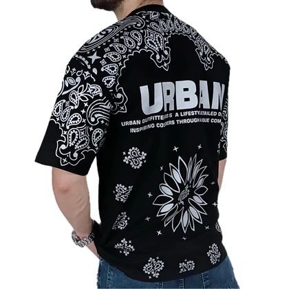 تیشرت آستین کوتاه مردانه باکسی مشکی طرح URBAN
