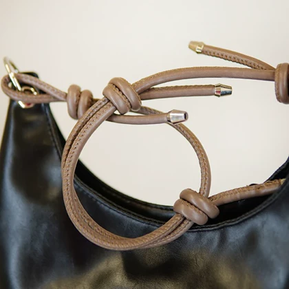 کیف زنانه دوشی MIU MIU