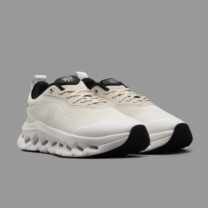 آن رانینگ کلودتیلت لوئیوی 2 سفید مشکی On Runing Cloudtilt Loewe 2 White Black