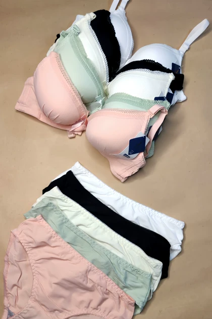 ست شورت و سوتین نخی فانتزی با رنگ‌بندی( پاستلی) - مدل( کبریتی)