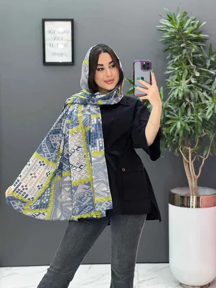 شال حریرنخ طرح لوزی و مربع