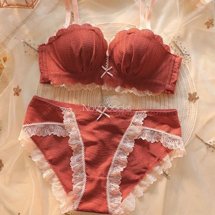 ست شورت و سوتین طرح ژاله سایز 80