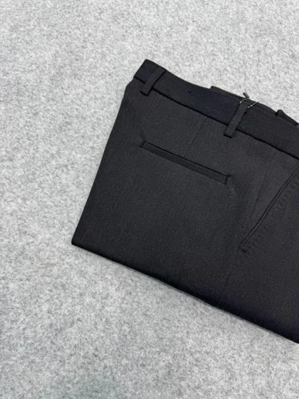 شلوار مشکی پارچه‌ای مردانه _ پارچه جکوار دوبرکش قواره کلاسیک