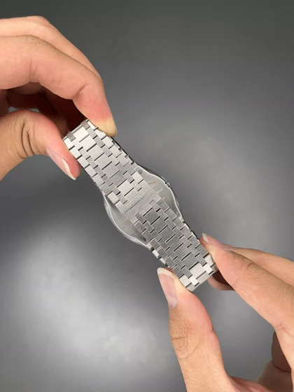 ساعت مچی گوچی بند سیلور صفحه سبز Gucci