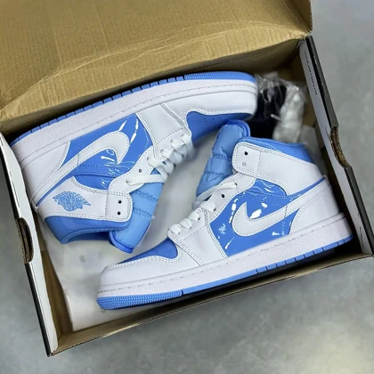 کفش نایک ایر جردن وان ساق‌دار لجند آبی Nike Air Jordan 1 High Legend Blue