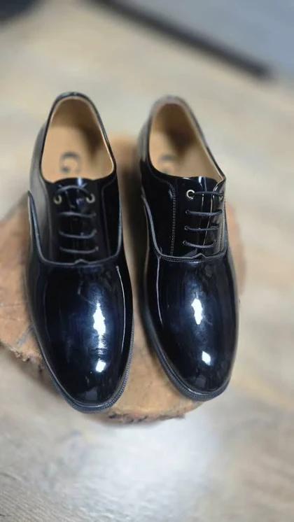 کفش بندی ساده ورنی 1806 کد 525