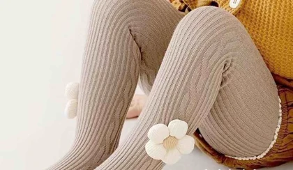 جوراب شلواری پاییزه گل‌دار