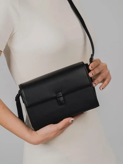 کیف دوشی زنانه چرم مصنوعی بدون دسته دیوید جونز DAVIDJONES