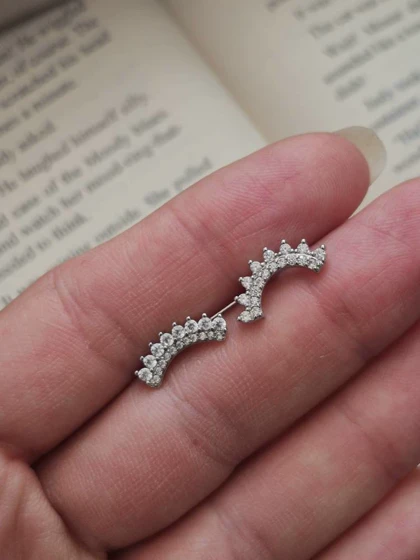 پیرسینگ گوش جواهری هلیکس