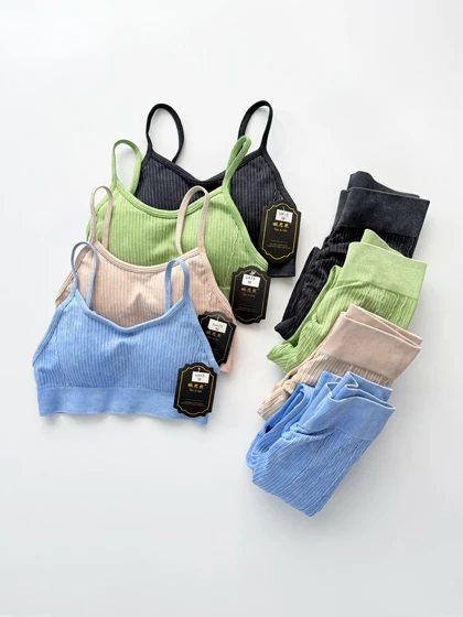 ست نیم‌تنه کاپ‌دار و لگ پشت چروک سیملس خط‌دار