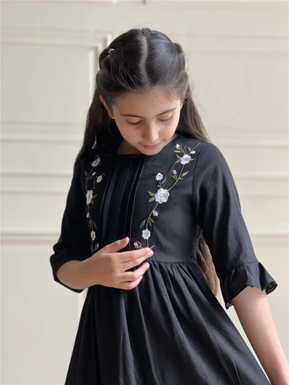 پیراهن جلو گلدوزی