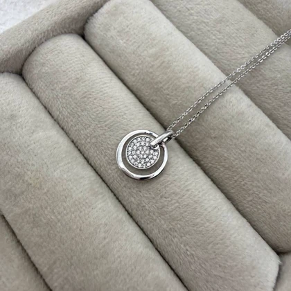 گردنبند دایره ای نگین‌دار
