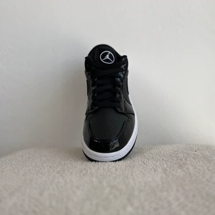 جردن 1 مشکی (بنز)