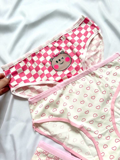 شورت نخی عروسکی صورتی