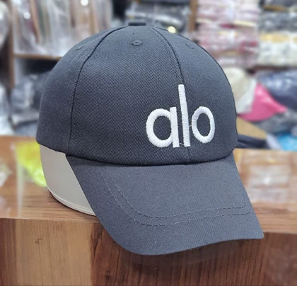 🧢 کلاه کتان گلدوزی