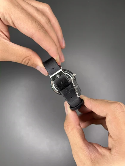 ساعت مچی امپریو آرمانی زیر ثانیه بند چرمی صفحه مشکی Emporio Armani