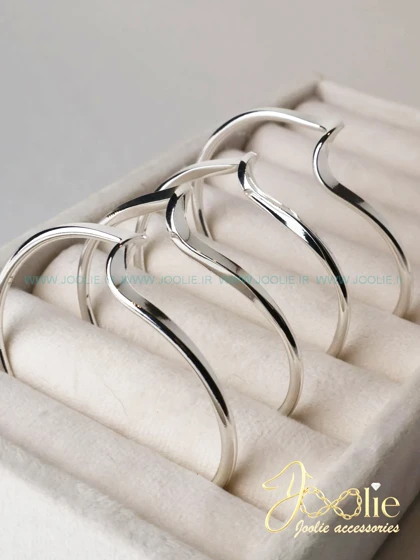 بنگل زنانه طرح موج کد B2127