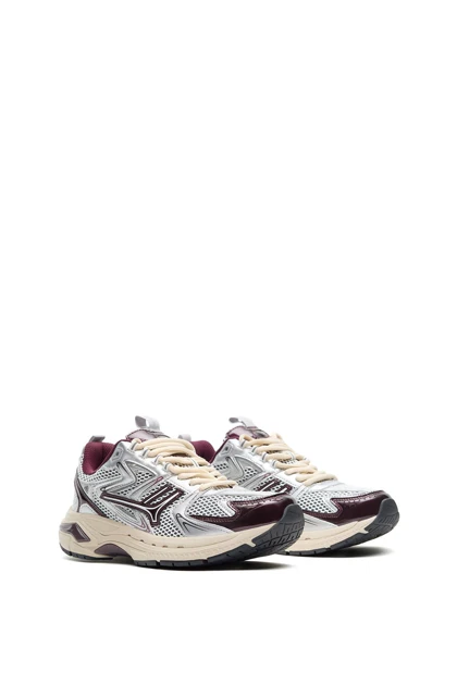 کتانی pull-and-bear