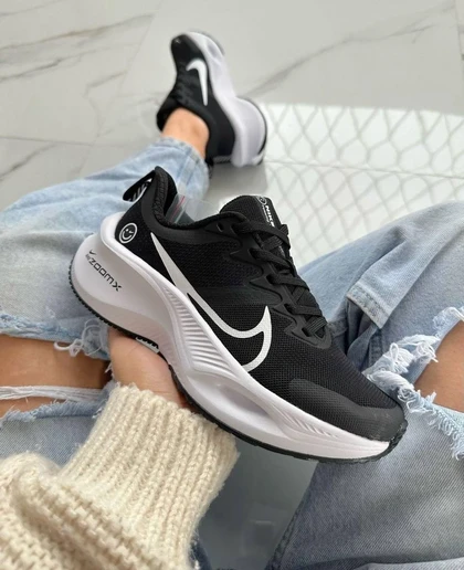 کتانی نایکی زوم ایکس مشکی سفید NIKE zoomx مسترکوالیتی