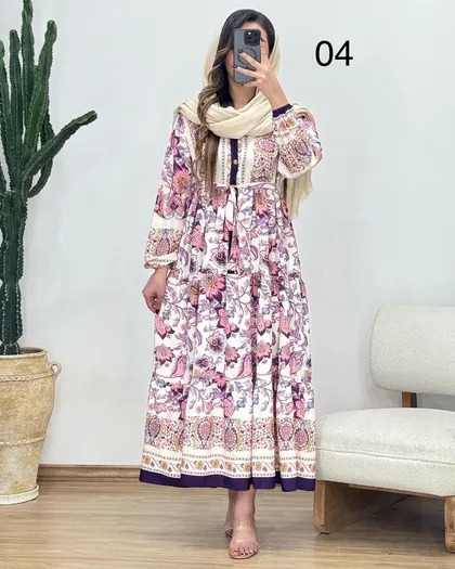 پیراهن طرح‌دار نیایش