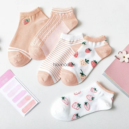 جوراب مچی توت فرنگی