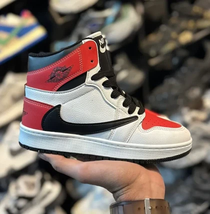 کتانی زنانه ترویس ساق‌دار قرمز سفید