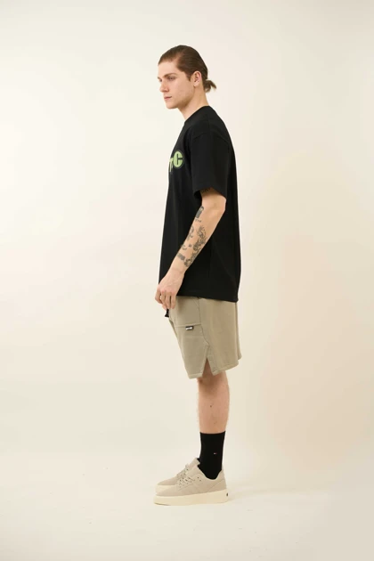 تیشرت مدل L/S Print مشکی برند اتیک attic