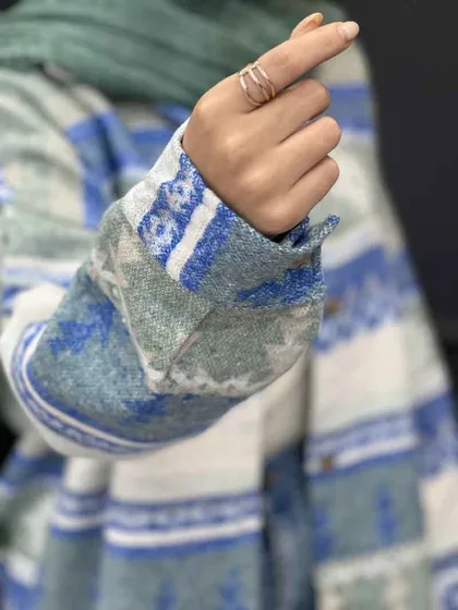 شکت طرحدار دکمه چوبی