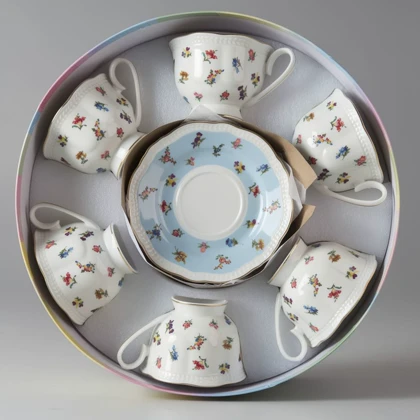 سرویس چای و قهوه خوری 6 تایی گل‌دار