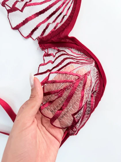 ست شورت و سوتین فنر دار تور و دانتل طرح برگ زرشکی