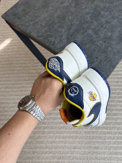 کتانی جردن ترویس لیکرز