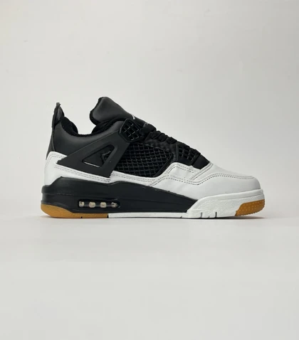 کفش روزمره نایک جردن 4 مشکی سفید