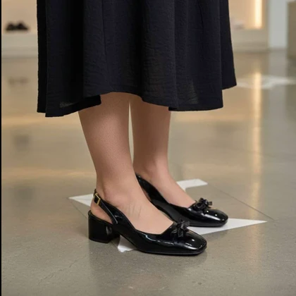 مجلسی ورنی عروسکی پاشنه‌دار