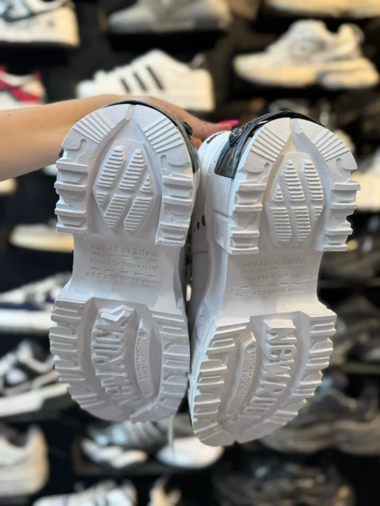 کتانی مردانه نیوراک لژدار