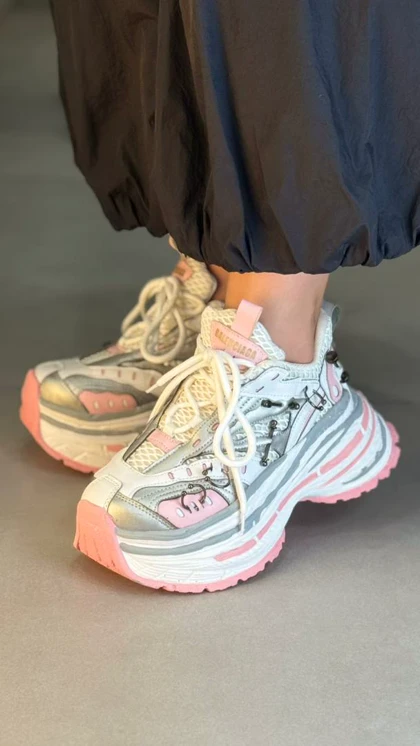 6247 - 6247 کتانی بالنسیاگا پلتفرم