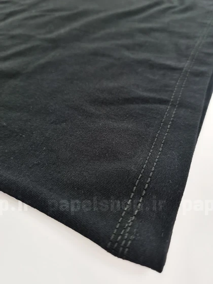 تیشرت کراپ یقه گرد مشکی طرح دار