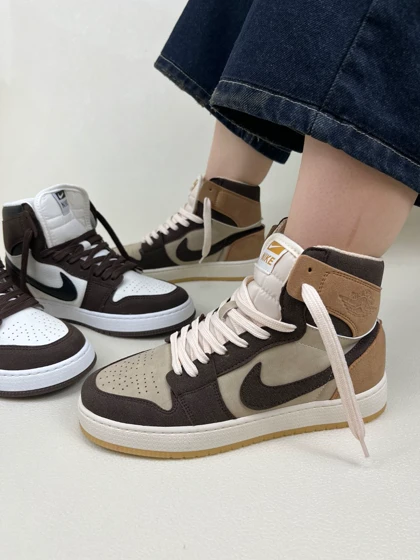 کتانی ساق‌دار زنانه نایک جردن 1 | کتانی ساق‌دار زنانه نایک جردن 1 nike jordan1 کد 912 کد 265