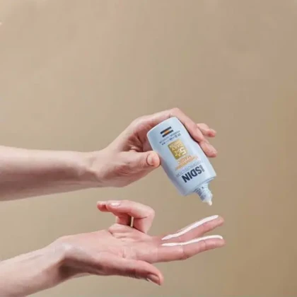 ضدآفتاب فیوژن واتر مجیک بی‌رنگ (Fotoprotector Fusion Water MagicSPF50) ایزدین_ISDIN