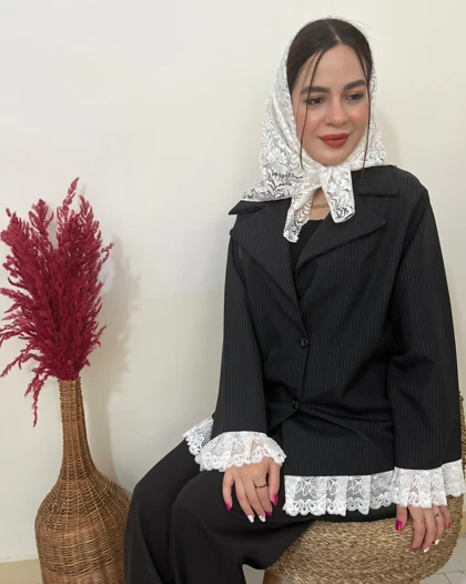 کت ماه سیاه