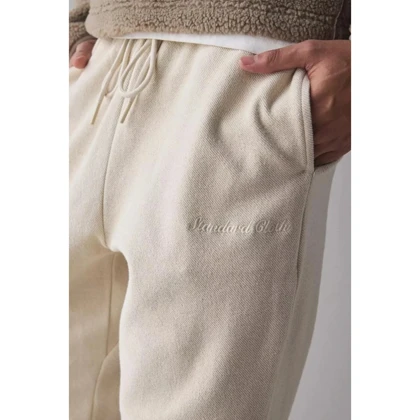 جاگر با پارچه‌ی دورس 5 نخ کرمی از standard cloth کد 245