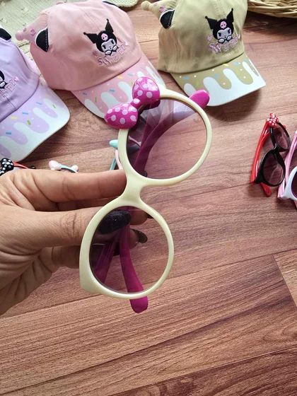 عینک آفتابی بچگانه طرح پاپیون