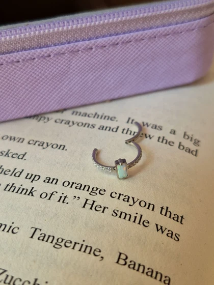 پیرسینگ گوش اوپال تیتانیم