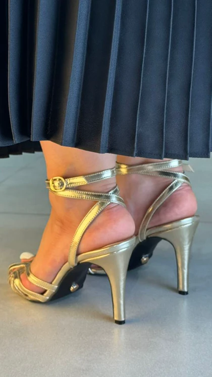 6369 - پاشنه نوک تیز دور مچی 6369