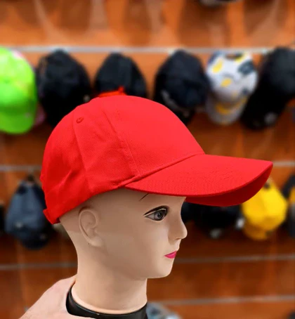 کلاه نقابدار آفتابی رنگ قرمز