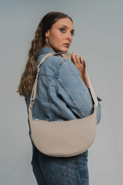 کیف دوشی زنانه دیوید جونز DAVID JONES مدل CM7561